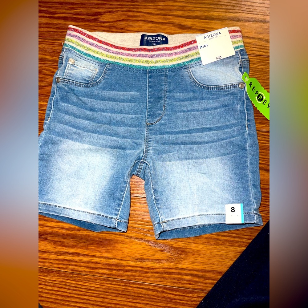 Size 8 in girls brand new with tags shorts